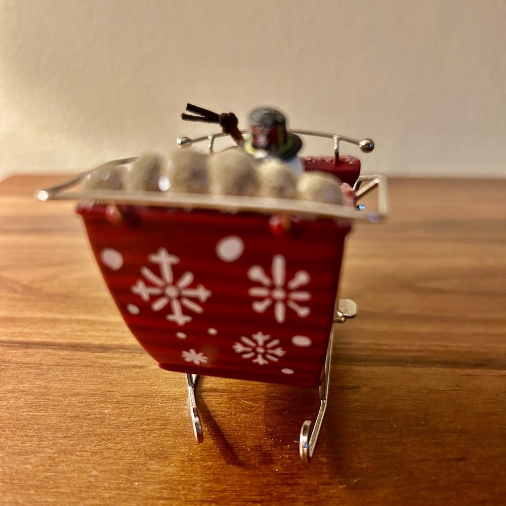 2003 Hallmark Keepsake Ornament "Santa's Magic Sleigh - Picture 6 of 6